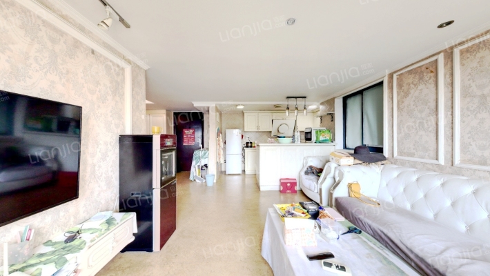 嘉泰馨庭二手房实景图