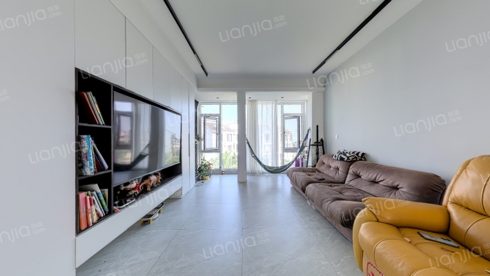 泰达比华利山庄二手房实景图