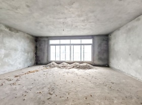 西山路单位房  海绵小区  毛坯正规4房  端户
