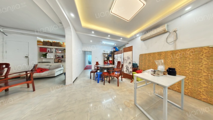 绿茵华庭二手房实景图