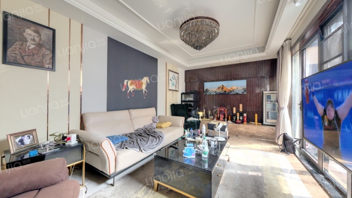 万科遇见山二手房实景图