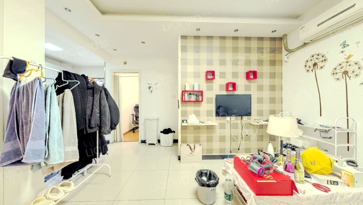 正黄金域国际二手房实景图