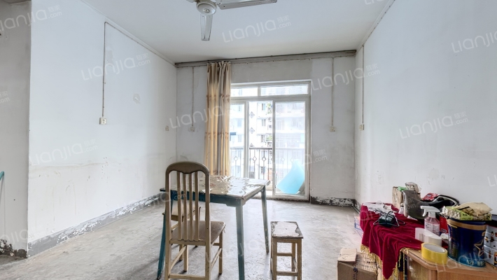 万家湖社区B区二手房实景图