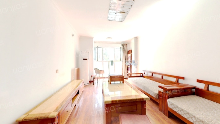 绿地城DK2二手房实景图