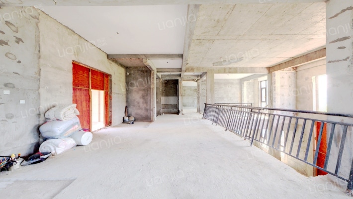 翡翠庄园二手房实景图