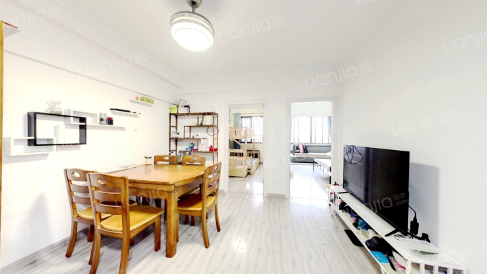 沪士小区二手房实景图