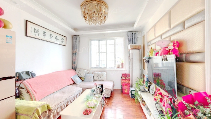 万成华府二手房实景图