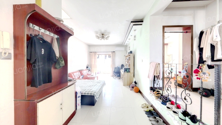 蓝天花园二手房实景图