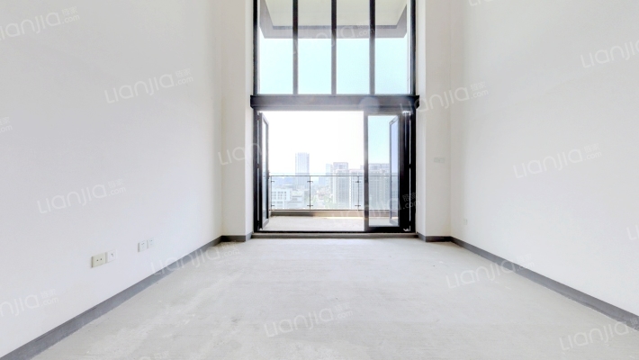 蔚蓝阁B区二手房实景图