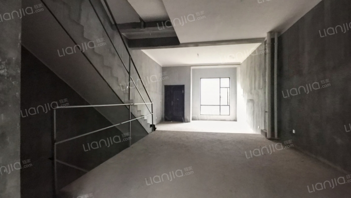 尖峰郦园二手房实景图