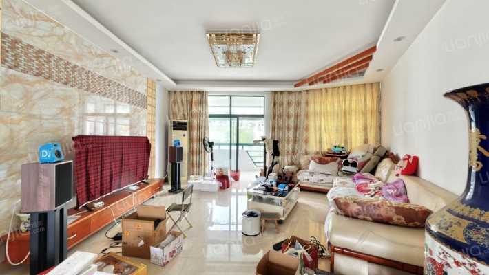 绿都锦苑二手房实景图