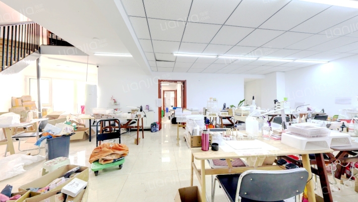 财富大厦二手房实景图