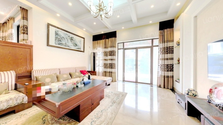 枫丹白露别墅二手房实景图