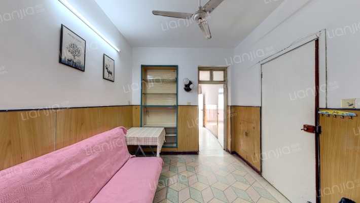 右营街社区二手房实景图