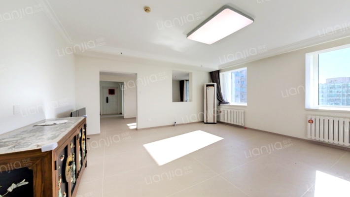 世方豪庭二手房实景图