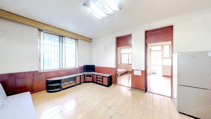 育苗路2号二手房实景图