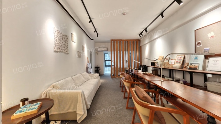 保利国际广场公寓二手房实景图