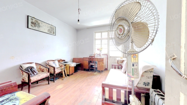 大南关街二手房实景图