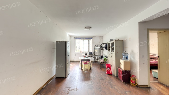 东岸锦城B区二手房实景图