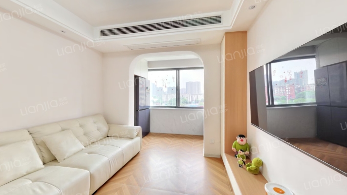 新站珍珠苑二手房实景图