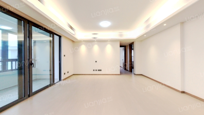 卓越大江悦府二手房实景图