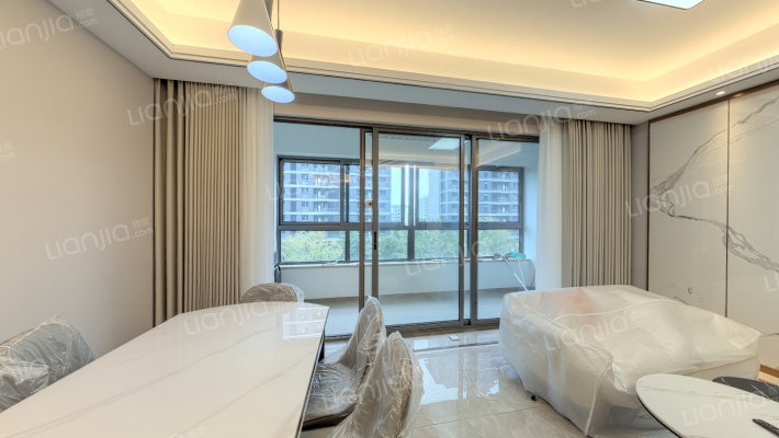 保亿湖风晓园二手房实景图