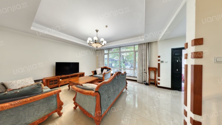 美林香槟小镇二手房实景图