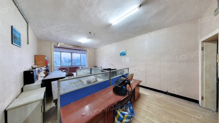 湖滨花苑二手房实景图