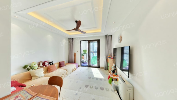 富力虹桥十号二手房实景图