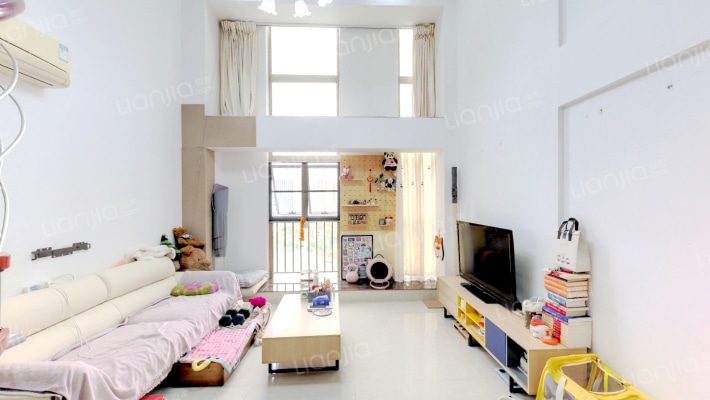 星河传说迪纳公寓二手房实景图