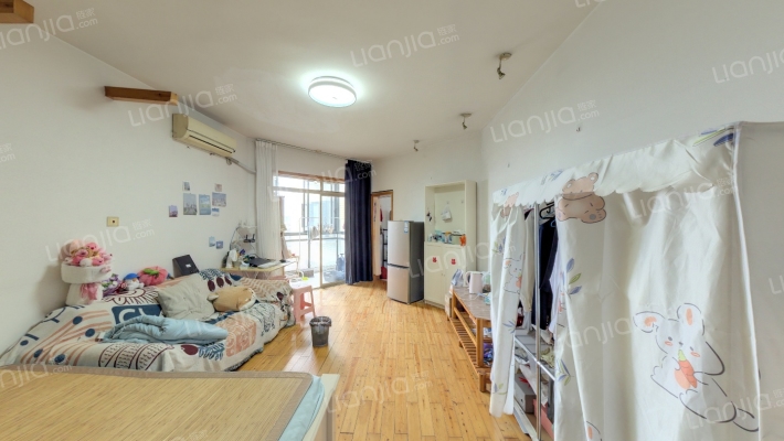 国际花园二手房实景图