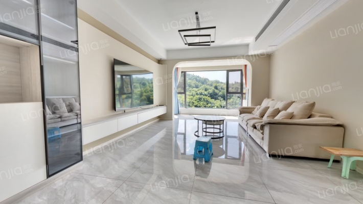 绿地新里城二手房实景图