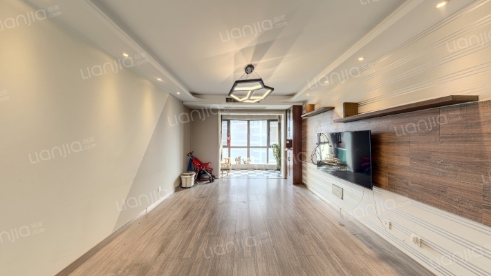 陆港金海岸二手房实景图