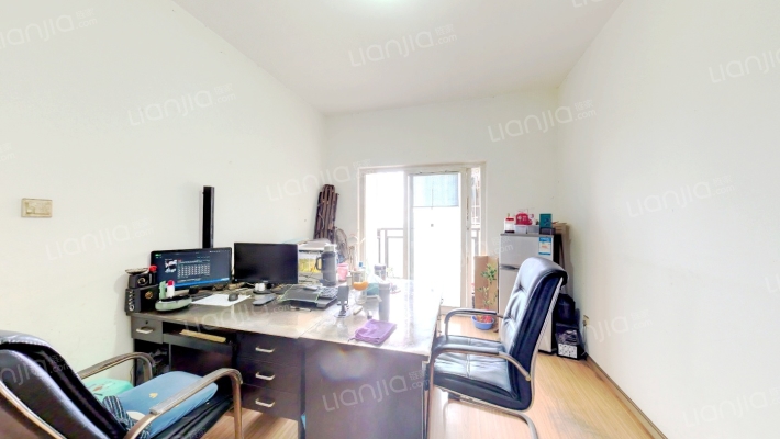 兴城嘉苑一期B区二手房实景图