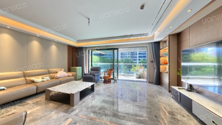 融创中心武汉壹号院二手房实景图