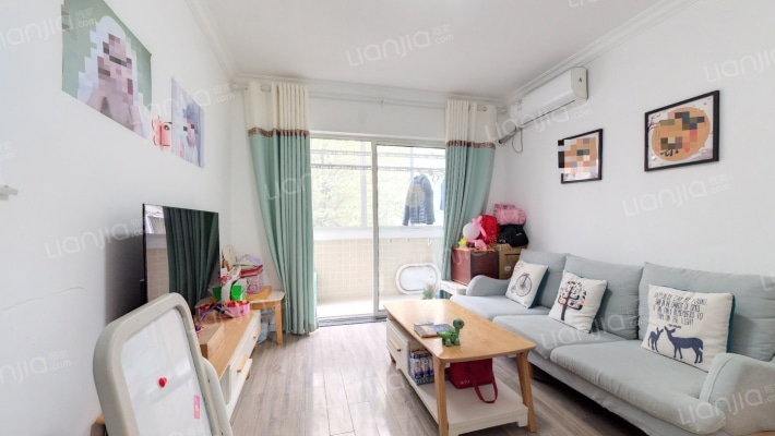 虹南小区二手房实景图