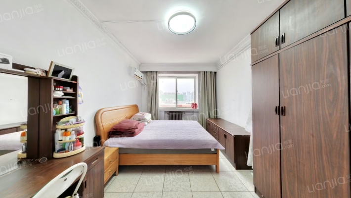 建华北大街劳动就业局宿舍二手房实景图