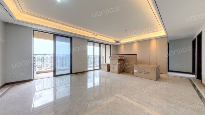 蔚蓝卡地亚云墅二手房实景图