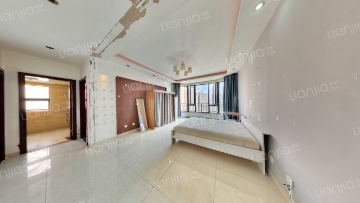 比华利国际城一期二手房实景图