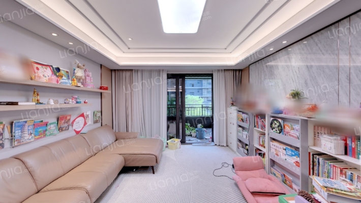 万科翡翠国宾B地块二手房实景图