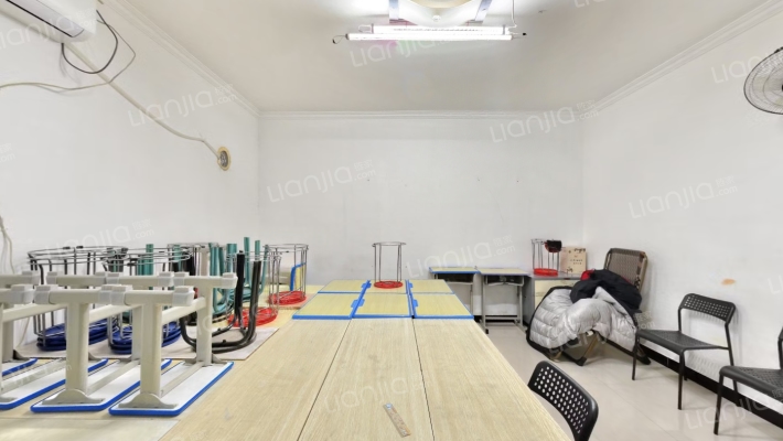 正信商住大厦二手房实景图