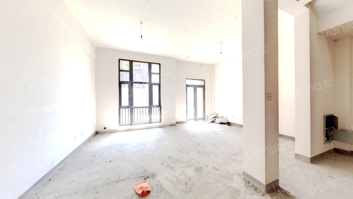 兰郡九里澜溪谷二手房实景图