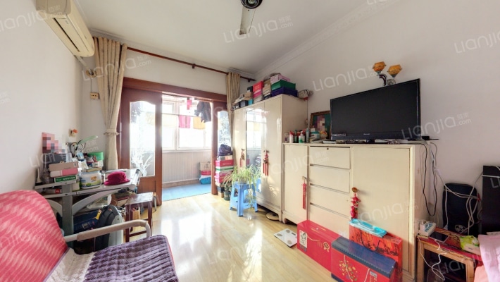 新崇中路二手房实景图