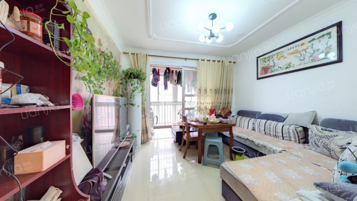 森林里二手房实景图