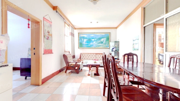 火车站家属院二手房实景图