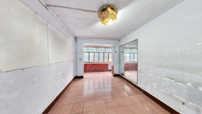 新鸿社区二手房实景图