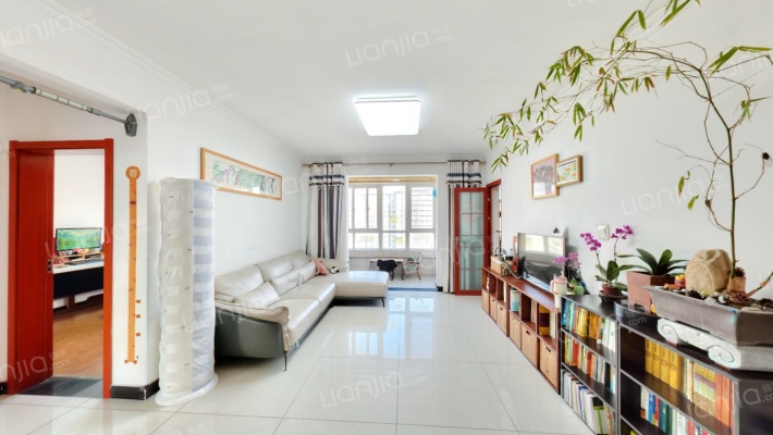 颐馨雅苑二手房实景图