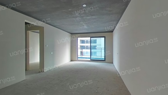 碧桂园大河宸章二手房实景图