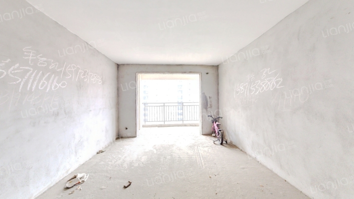 在水一方二手房实景图