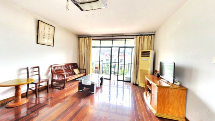 合众湖畔花园二手房实景图